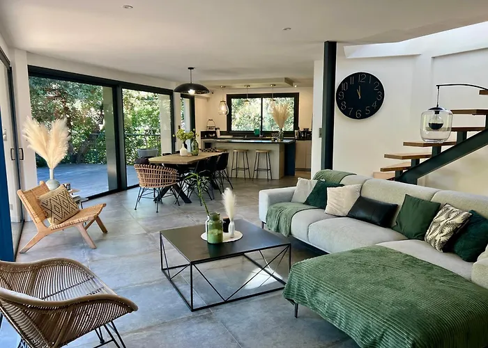 Pavillon De La Trinite 维琪奥港