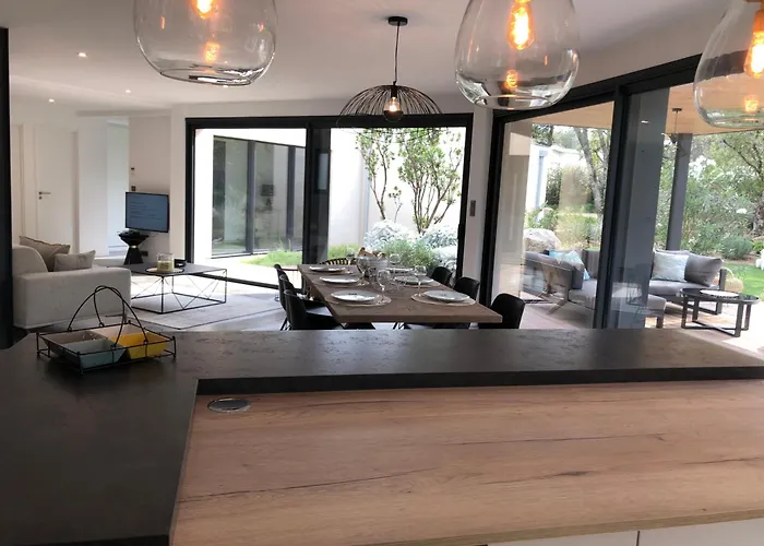 Pavillon De La Trinite 别墅 *